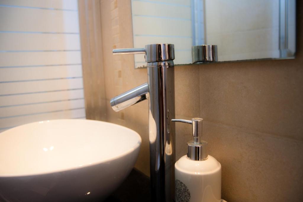 Neve Tzedek Original Style Apartments テル・アビブ 部屋 写真